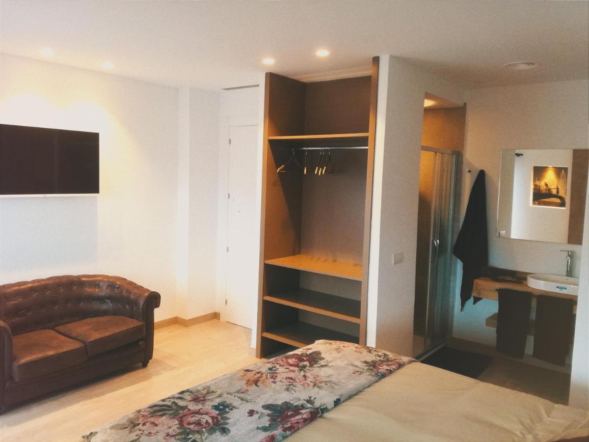 Turistic Girona - Piso De 1, 2 O 3 Habitaciones Exterior foto