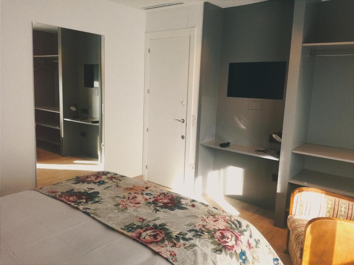 Turistic Girona - Piso De 1, 2 O 3 Habitaciones Exterior foto